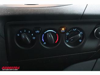 Ford  2.2 TDCI L1-H1 Trend 8-Pers. Airco Cruise picture 19