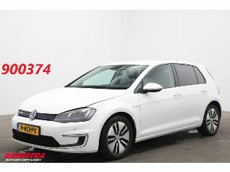 Voiture accidenté Volkswagen e-Golf LED ACC Navi Clima Camera SHZ 2014/5