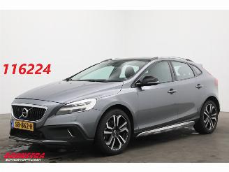 škoda osobní automobily Volvo V-40 Cross Country 2.0 D3 Aut. Summum Pano Memory LED Camera Cruise SHZ 2016/6