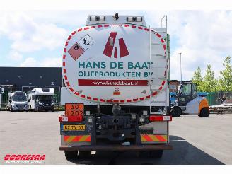 Renault Kerax 380.19 4X4 Manual 2x6400L Kraftstoff Blatt/Blatt Euro 5 picture 6