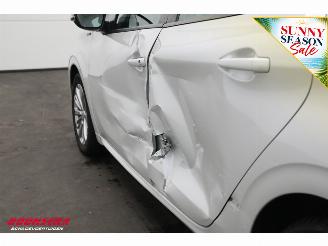 Peugeot 208 1.2 PT. 110 Signature Clima PDC Mirrorlink Camera 93.920 km! picture 9