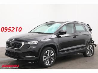 krockskadad bil auto Skoda Karoq 2.0 TDI DSG Style 4x4 ACC Navi Clima Apple/Android Camera 75.278 km! 2024/5