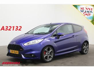 skadebil auto Ford Fiesta 1.6 ST2 Clima Cruise Navi PDC LMV 2014/12