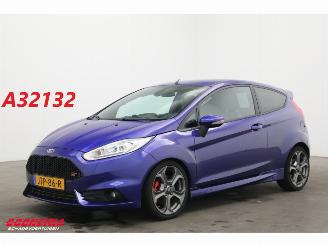 Coche accidentado Ford Fiesta 1.6 ST2 Clima Cruise Navi PDC LMV 2014/12