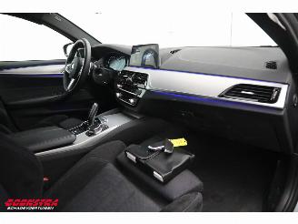 BMW 5-serie Touring 520i M-Sport LED H/K Cruise Navi Camera PDC SHZ picture 12