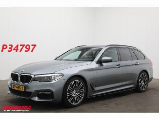 Schadeauto BMW 5-serie Touring 520i M-Sport LED H/K Cruise Navi Camera PDC SHZ 2019/4