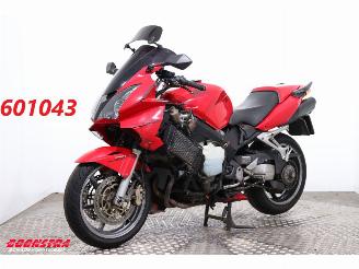 krockskadad bil motor Honda  VFR 800FI ABS 2004/3
