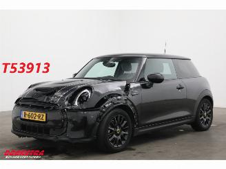 uszkodzony samochody osobowe Mini Electric Camden Go Edition 33 kWh LED Leder Cruise Camera SHZ 2022/11