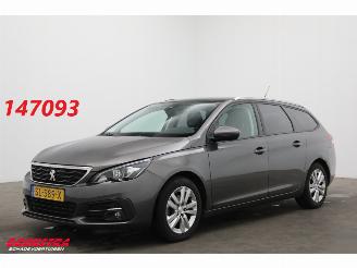 ojeté vozy osobní automobily Peugeot 308 SW 1.2 PureTech Active Pano Navi Cruise Clima Apple/Android PDC 2018/5