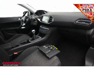 Peugeot 308 SW 1.2 PureTech Active Pano Navi Cruise Clima Apple/Android PDC picture 5