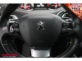Peugeot 308 SW 1.2 PureTech Active Pano Navi Cruise Clima Apple/Android PDC picture 12