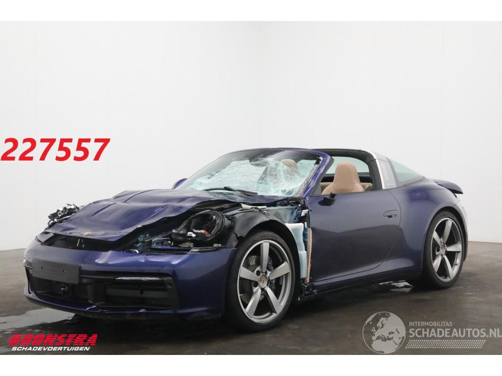 Porsche 911 992 Targa 4 PDK PDLS PADM Lift Bose Sport Chrono Leder Camera SHZ 5.835 km!
