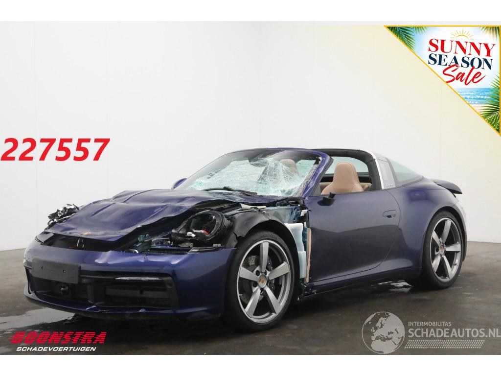 Porsche 911 992 Targa 4 PDK PDLS PADM Lift Bose Sport Chrono Leder Camera SHZ 5.835 km!