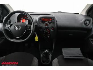 Toyota Aygo 1.0 VVT-i x-fun Airco Bluetooth 38.601 km! picture 12