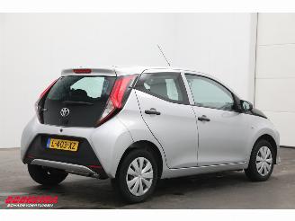 Toyota Aygo 1.0 VVT-i x-fun Airco Bluetooth 38.601 km! picture 3