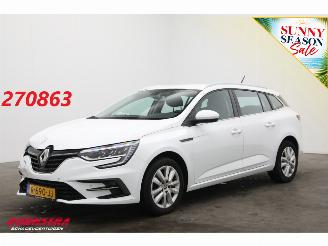 Vaurioauto  passenger cars Renault Mégane Estate 1.0 TCe Business Zen Cruise Clima Navi Bluetooth PDC LMV 2022/9