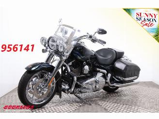 begagnad bil motor Harley-Davidson  CVO Road King FLHRSE3 Screaming Eagle 5HD! S&S Cruise 2007/3