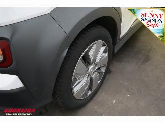 Hyundai Kona EV Fashion 64 kWh LED ACC Apple/Android Camera picture 12