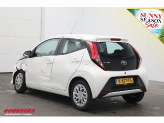 Toyota Aygo 1.0 VVT-i x-play 5-drs Airco Cruise Camera Bluetooth picture 4