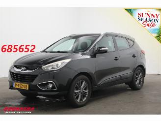 Gebrauchtwagen PKW Hyundai Ix35 1.6i GDI Business Edition Cruise Clima SHZ Navi Camera PDC 2014/12