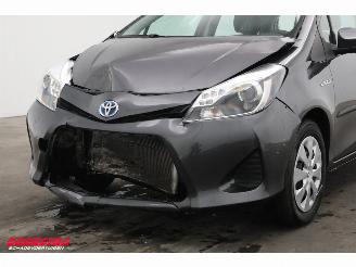Toyota Yaris 1.5 Full Hybrid Aspiration 5-drs Cruise Clima Bluetooth Camera picture 11