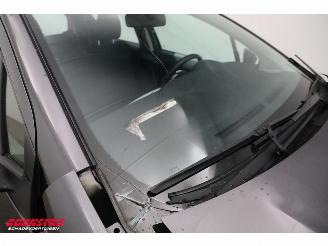 Toyota Yaris 1.5 Full Hybrid Aspiration 5-drs Cruise Clima Bluetooth Camera picture 14