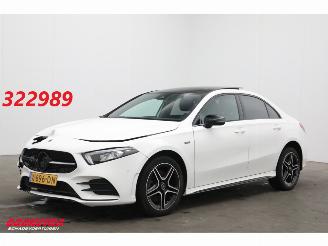krockskadad bil auto Mercedes A-klasse 250 e AMG Limited Pano Navi SHZ PDC AHK 2021/7