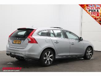 Volvo V-60 2.4 D6 AWD Plug-In Hybrid Summum Pano Navi Memory AHK SHZ Camera PDC Leder picture 3