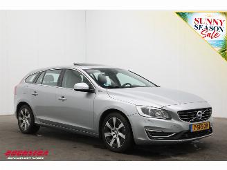 Volvo V-60 2.4 D6 AWD Plug-In Hybrid Summum Glasdak Navi Memory Leder SHZ Camera PDC AHK picture 2