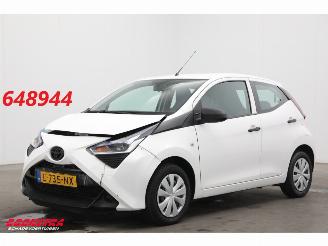 Vaurioauto  passenger cars Toyota Aygo 1.0 VVT-i x-fun Airco Cruise 2021/6