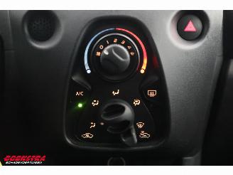 Toyota Aygo 1.0 VVT-i x-fun Airco Cruise picture 24