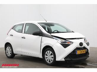 Toyota Aygo 1.0 VVT-i x-fun Airco Cruise picture 2