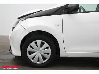 Toyota Aygo 1.0 VVT-i x-fun Airco Cruise picture 12