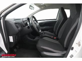 Toyota Aygo 1.0 VVT-i x-fun Airco Cruise picture 17