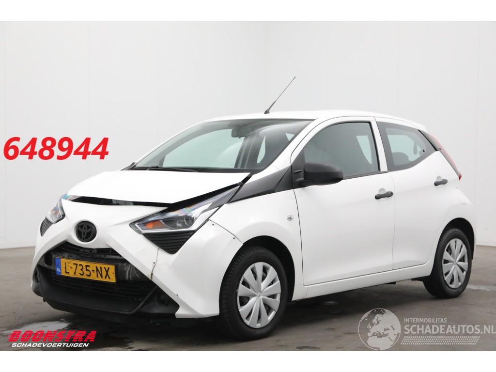Toyota Aygo 1.0 VVT-i x-fun Airco Cruise