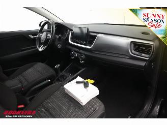 Kia Stonic 1.0 T-GDi MHEV DynamicLine Airco Cruise Bluetooth Camera PDC picture 12