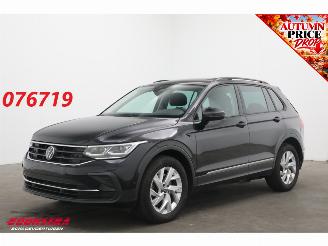 Auto incidentate Volkswagen Tiguan 2.0 TSI DSG 4Motion Pano Schuif/kantel ACC Clima Navi SHZ Apple/Android Camera PDC 2023/7