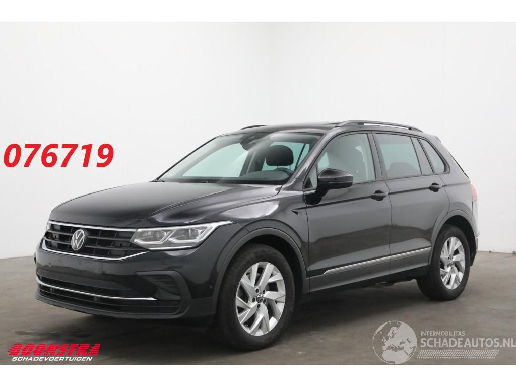 Volkswagen Tiguan 2.0 TSI DSG 4Motion Pano Schuif/kantel ACC Clima Navi SHZ Apple/Android Camera PDC