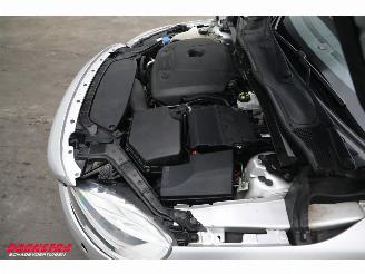 Volvo V-40 2.0 T3 Momentum Navi Cruise SHZ PDC LMV picture 10