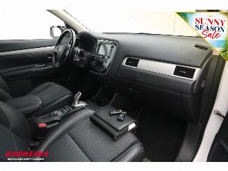 Mitsubishi Outlander 2.0 PHEV Executive Edition Navi Cruise Clima Bluetooth picture 13