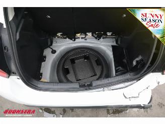 Toyota Yaris 1.5 Hybrid Dynamic ACC Clima SHZ Camera PDC picture 12