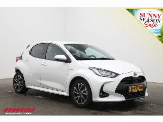 Toyota Yaris 1.5 Hybrid Dynamic ACC Clima SHZ Camera PDC picture 2
