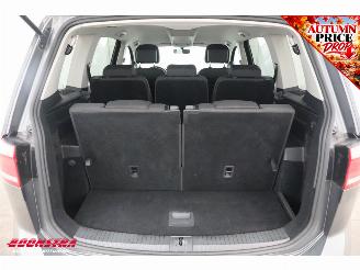 Volkswagen Touran 1.0 TSI Comfortline 7p ACC Navi Clima Camera PDC AHK picture 21