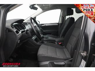 Volkswagen Touran 1.0 TSI Comfortline 7p ACC Navi Clima Camera PDC AHK picture 9