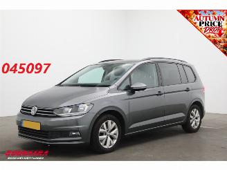 skadebil auto Volkswagen Touran 1.0 TSI Comfortline 7p ACC AHK Camera Navi Clima PDC 2019/3