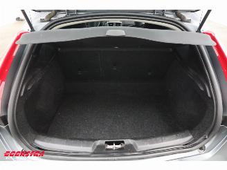 Volvo V-40 2.0 T2 Nordic+ Cruise Clima Navi Bluetooth SHZ PDC picture 28
