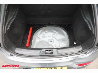 Volvo V-40 2.0 T2 Nordic+ Cruise Clima Navi Bluetooth SHZ PDC picture 10