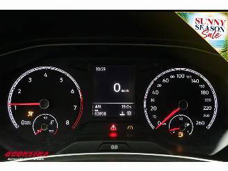 Volkswagen T-Roc 1.5 TSI Sport ACC Navi Airco Virtual Bluetooth AHK picture 20