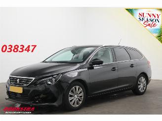 krockskadad bil auto Peugeot 308 SW 1.2 PureTech Allure Avantage Cruise Navi Clima Apple/Android Virtual Camera PDC 2021/5