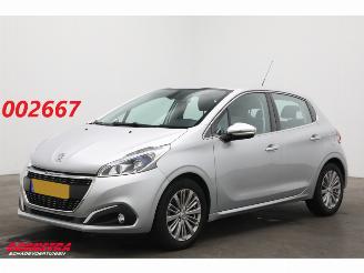 krockskadad bil auto Peugeot 208 1.2 PureTech Allure Apple/Android Navi Clima Cruise Camera 64.916 km! 2017/3